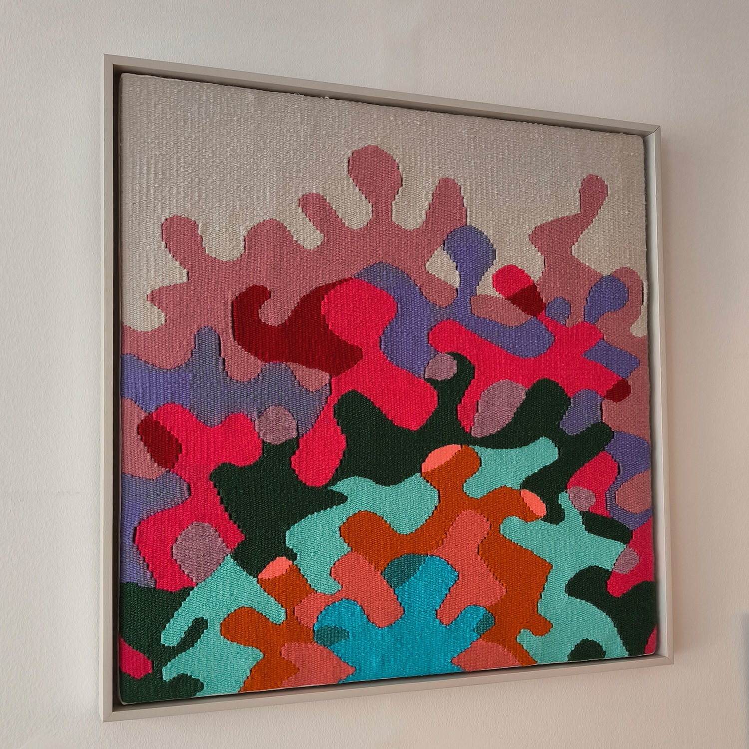 Messy Invasion Duvar Dekoru