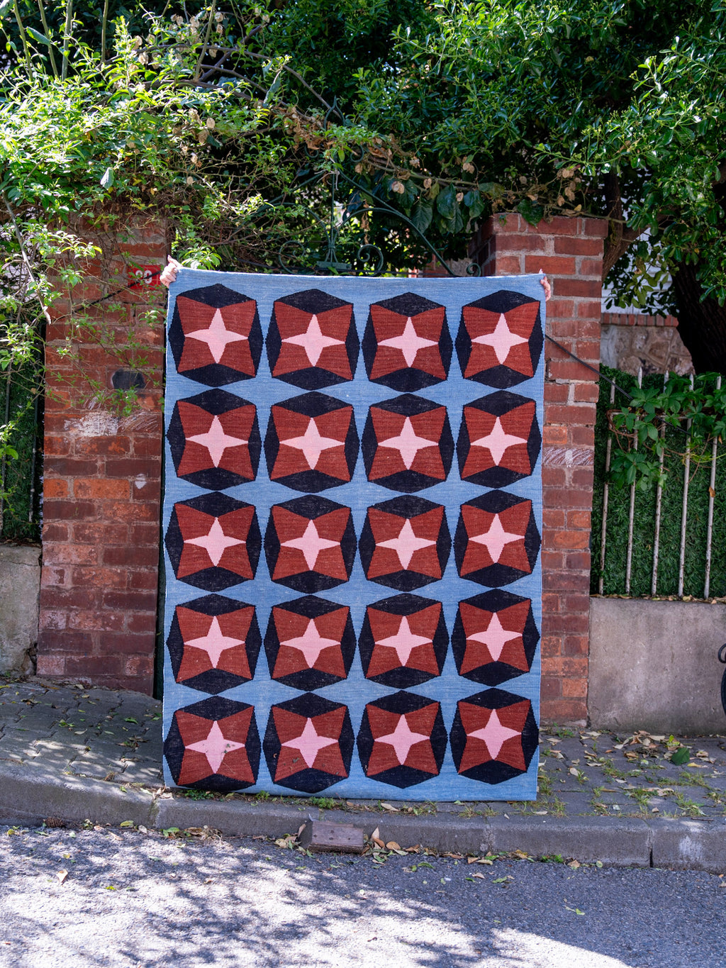 Stella's Mind El Dokuması Kilim