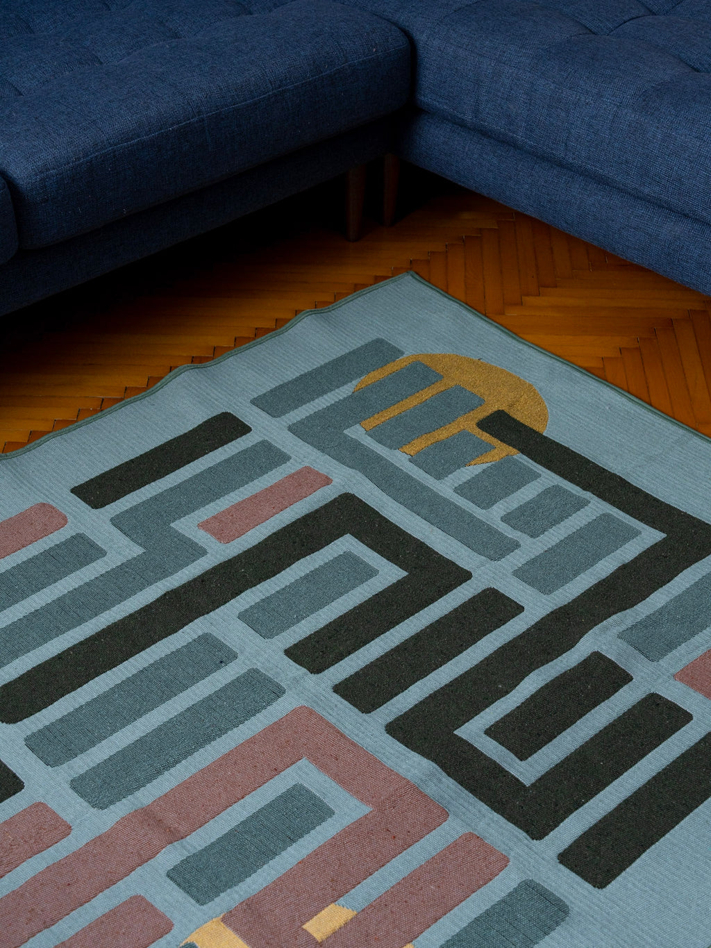 Trail of Light Geri Dönüşümlü Kilim