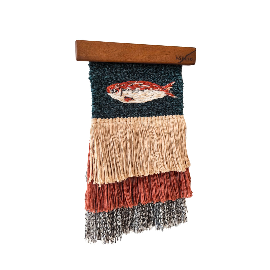 Deeper Blue El Dokuması Duvar Dekoru