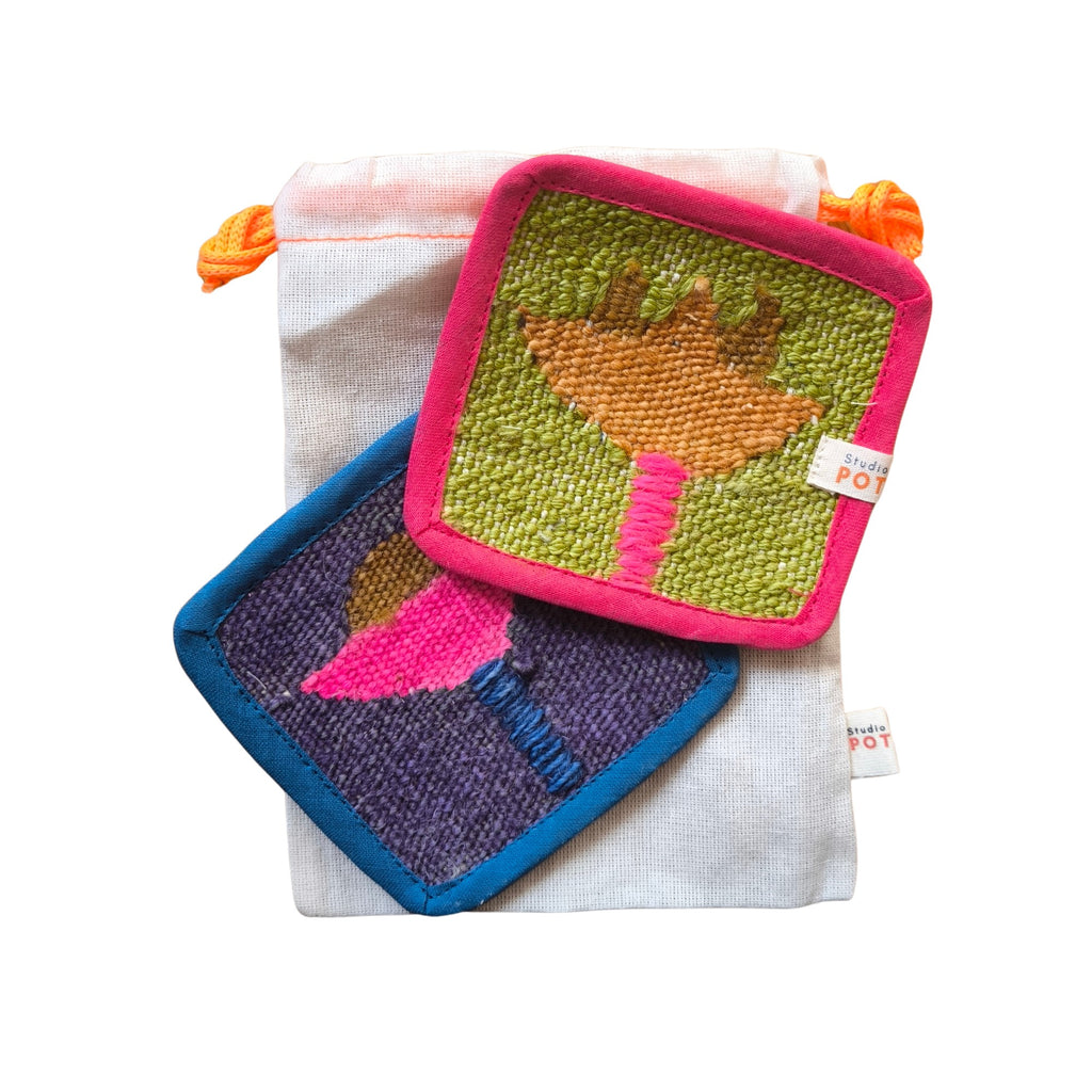 El Dokuması Bardak Altlığı Tulip