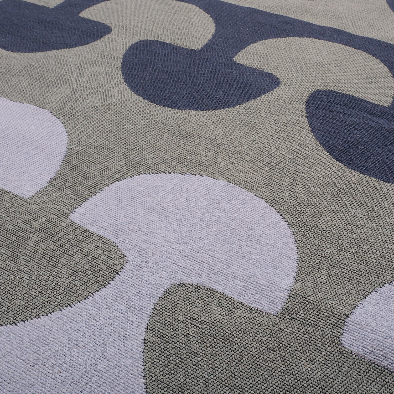 Mushroom Geri Dönüşümlü Kilim