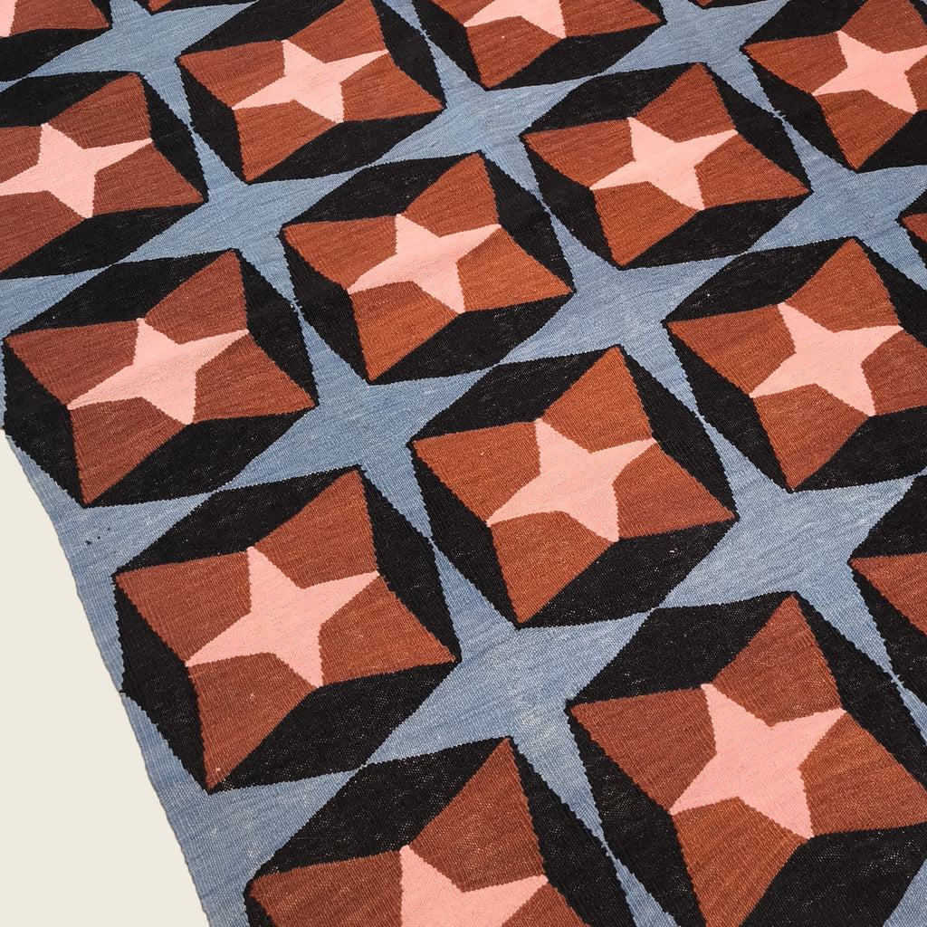 Stella's Mind El Dokuması Kilim