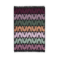 Geometrik desenli, renkli halı kilim