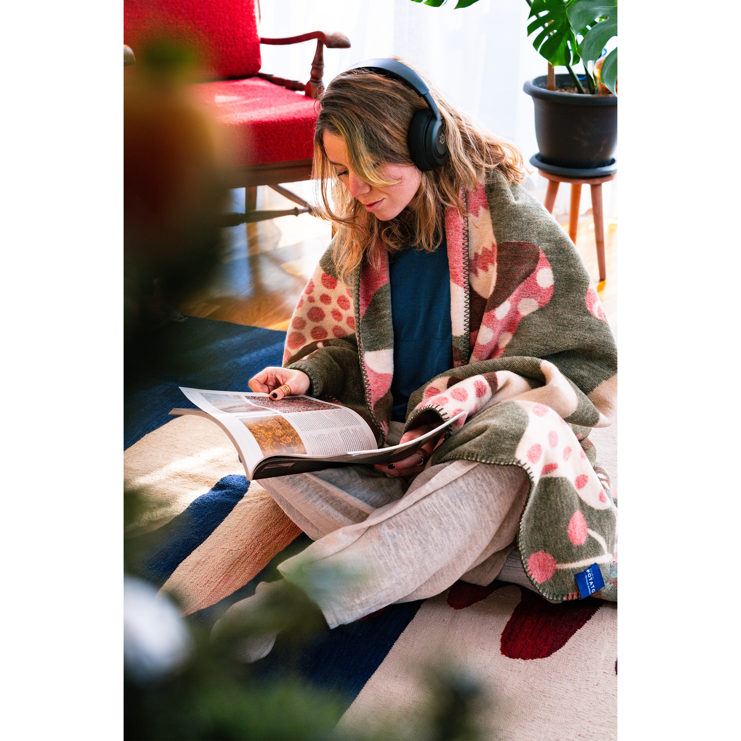 Chasing Rabbits Battaniye