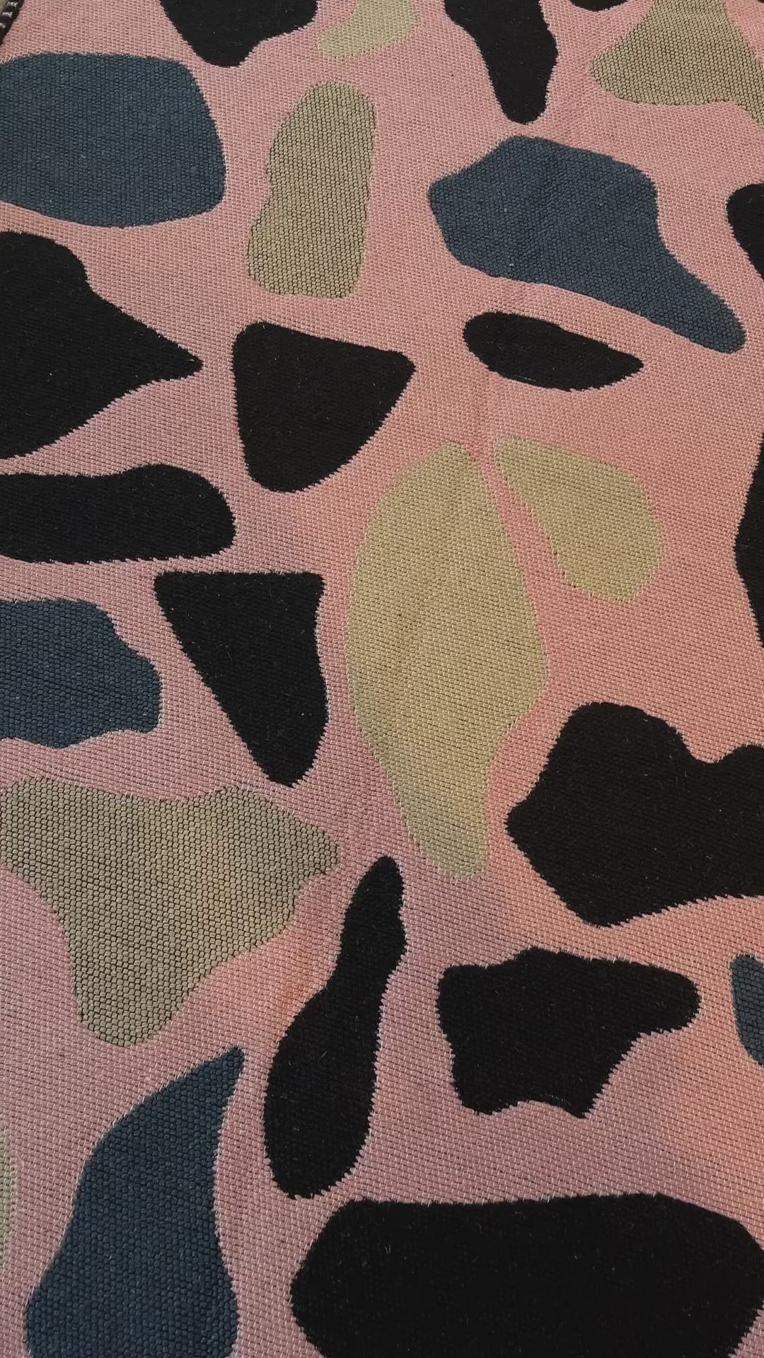 Terrazzo Geri Dönüşümlü Kilim