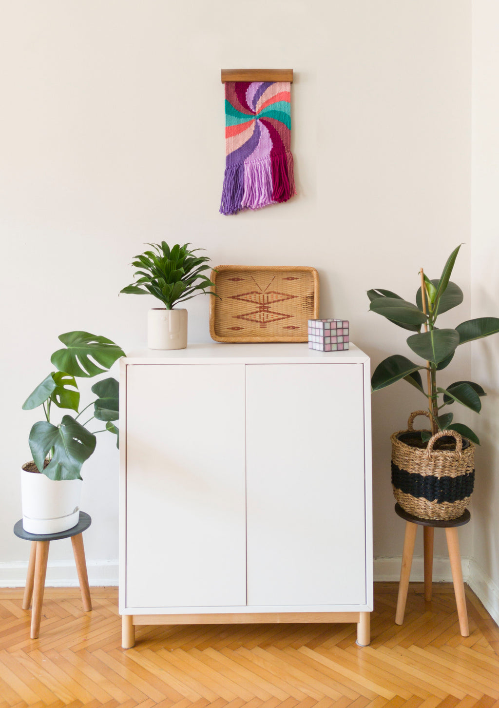 Mor Spiral El Dokuması Duvar Dekoru