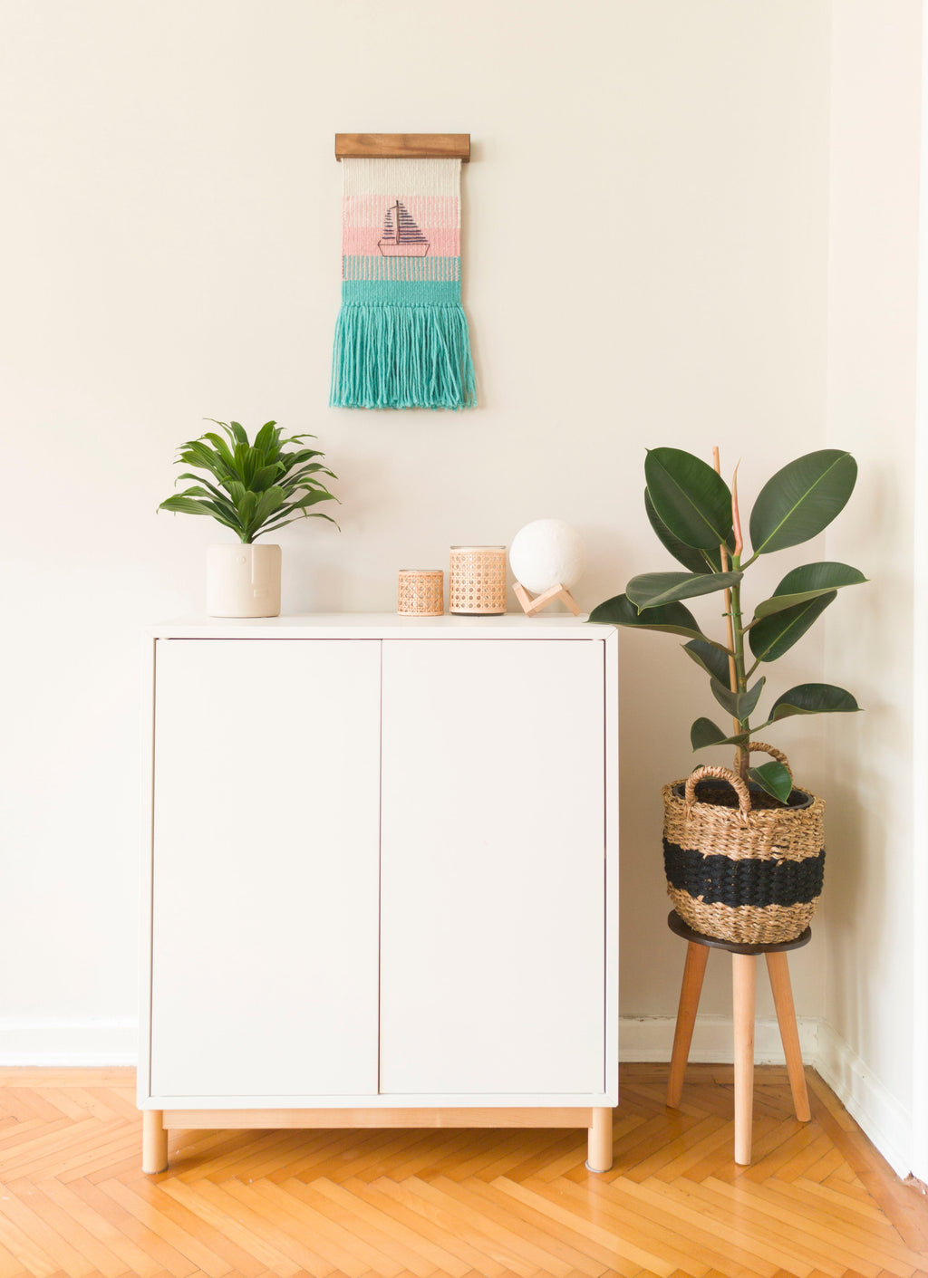 Sail El Dokuması Duvar Dekoru